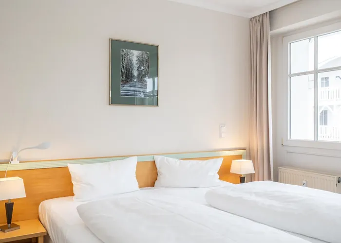 Apartment 405, Seepark *